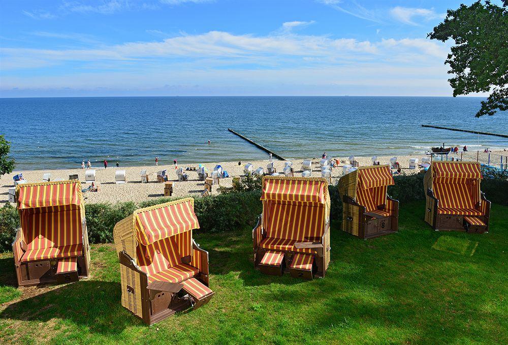 Strandhotel Seerose Kolpinsee Exterior photo